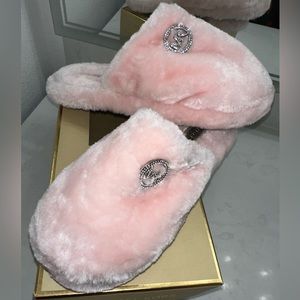 Michael Kors Pink slippers Size 10